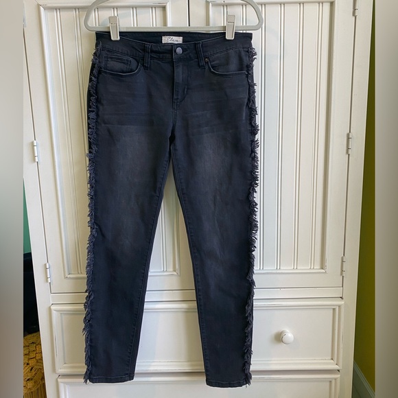 Black fringe jeans! - Picture 1 of 2